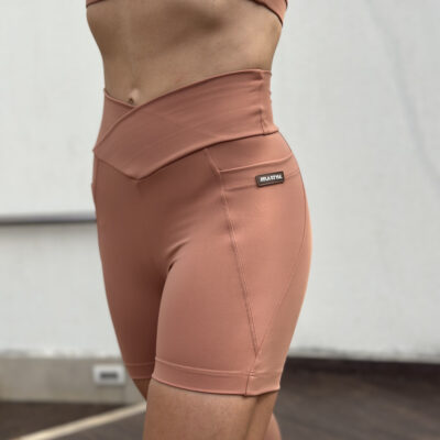 Shorts Feminino Academia Corrida Fitness com cós transpassado mocha mousse